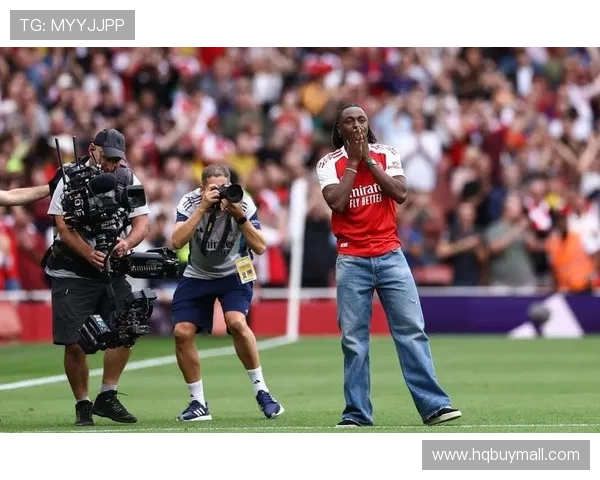 以埃泽踢球中心流抉择之道探索