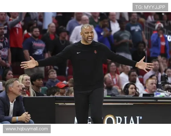 乌度卡直言球员表现差 自我反思更重要